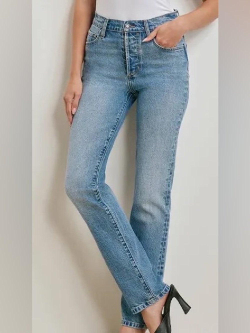 Favorite Daughter Nashville Light Wash High Rise Straight Leg Jeans 26